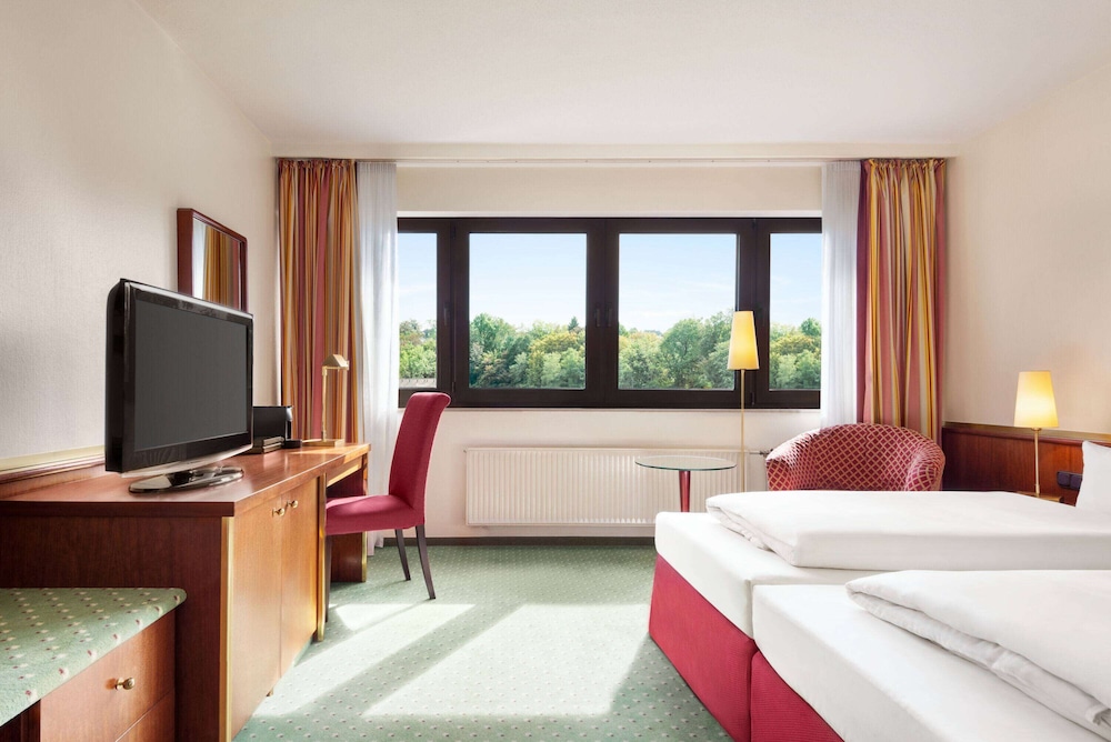 Comfort Room - Photo 1