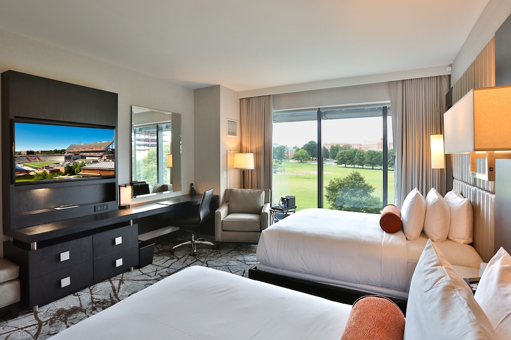 Accessible Guestroom with 2 Queen Beds photo 1