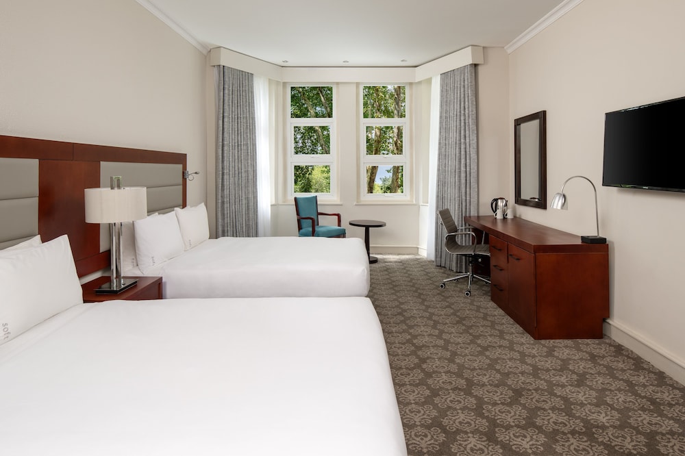 Standard Room, 2 Double Beds photo 1