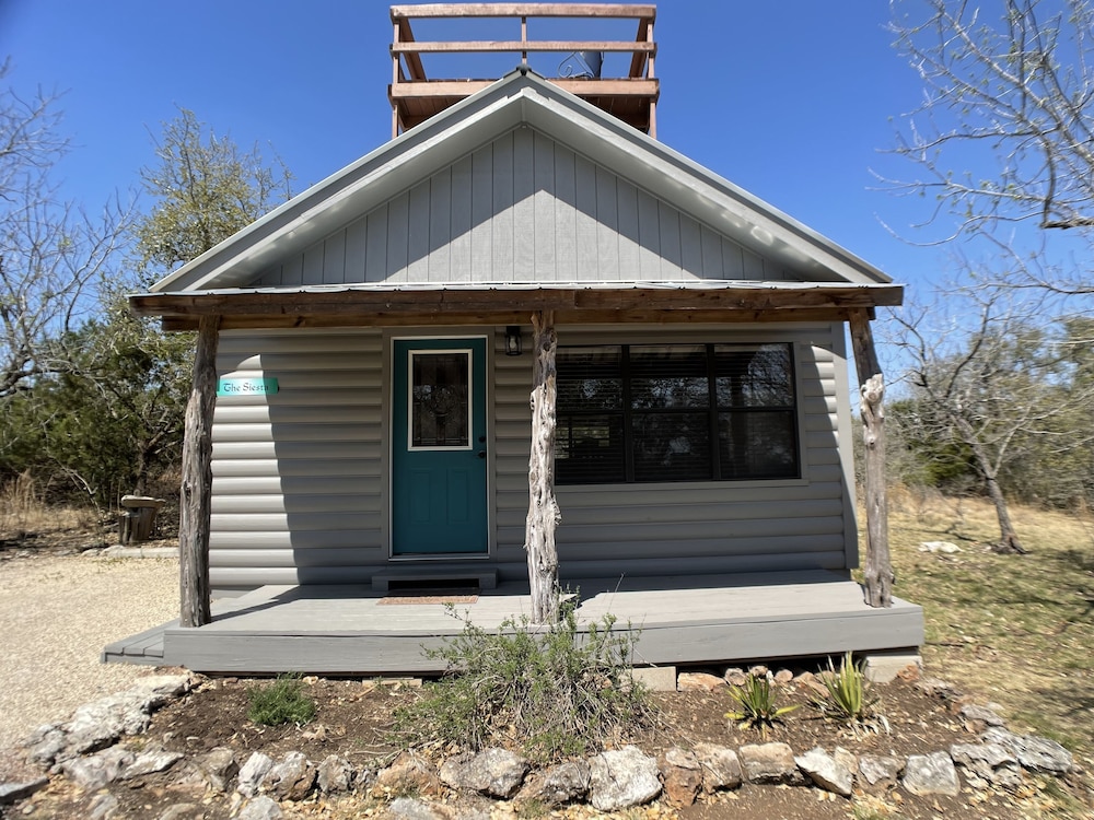 The Siesta Cabin, Pet Friendly