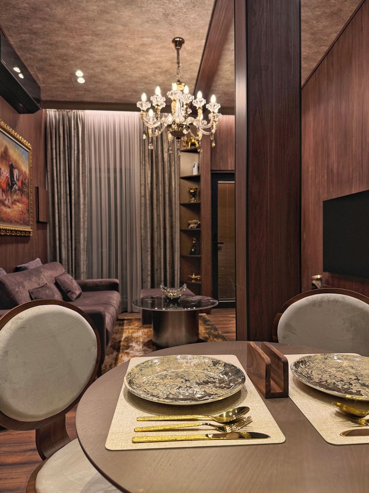 Deluxe Suite, Bathtub