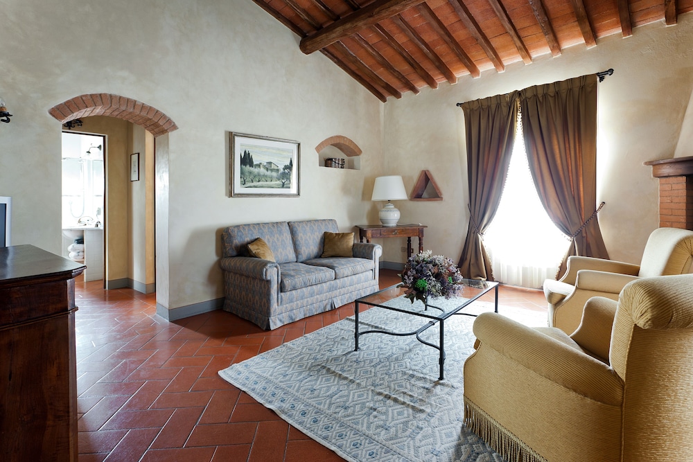 Exclusive Suite - Photo 1