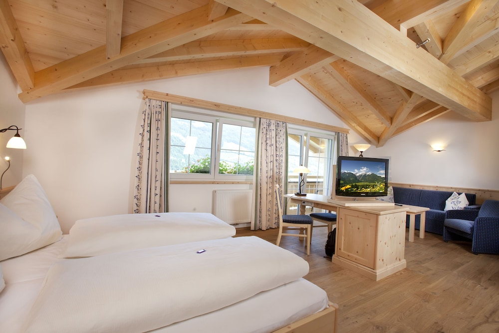Suite (Zirbensuite) photo 2