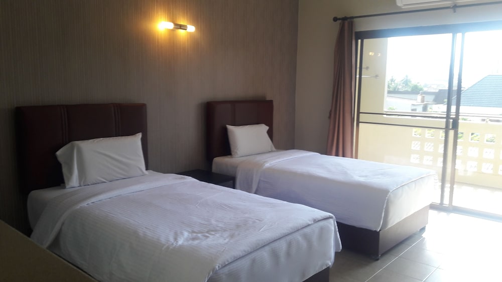 Twin Room, Balcony