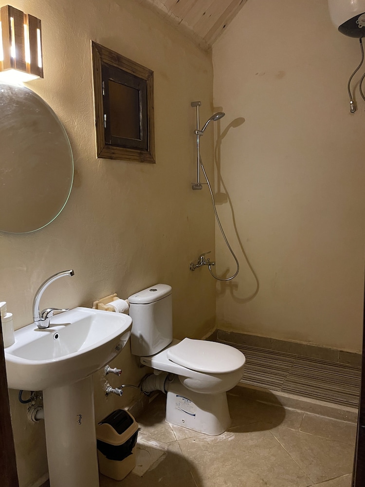 Single Room, 1 Twin Bed, Partial Lake View, Lakeside photo 3