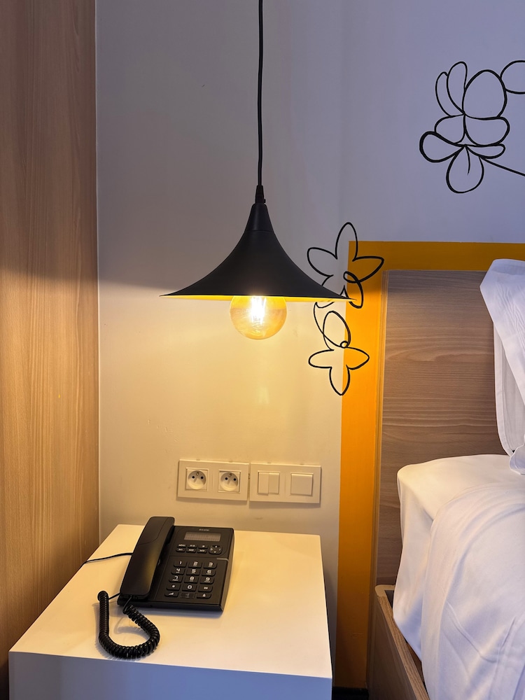 Executive Room - Photo 7