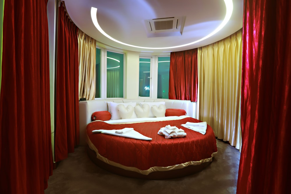 Tower Suite photo 2