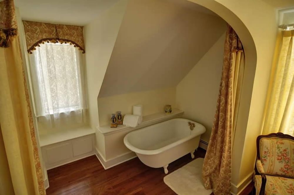 Inn Room 5 photo 2
