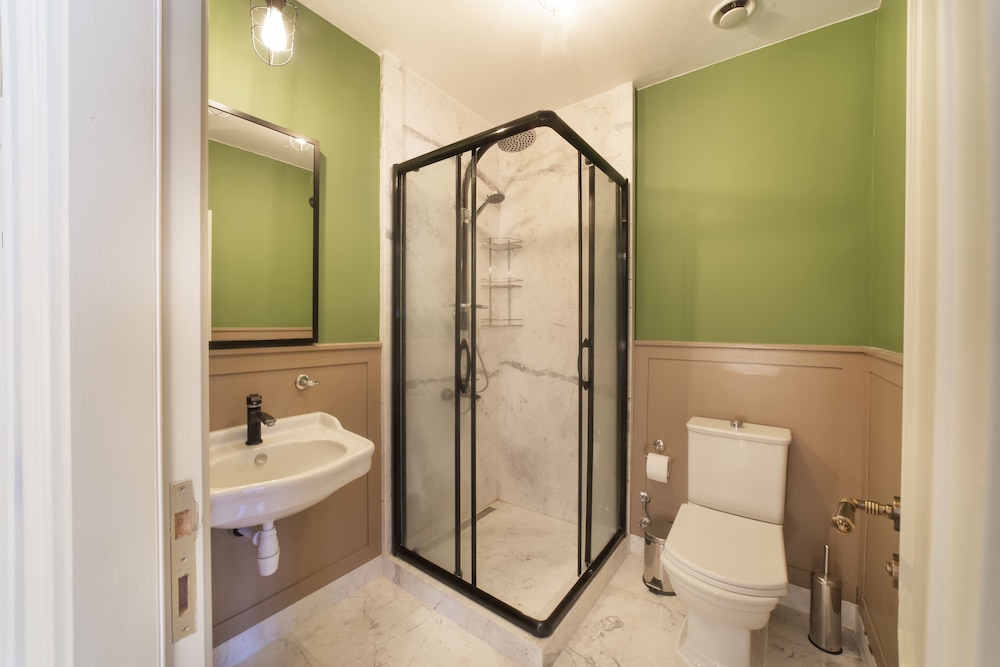 Premier Suite, Kitchenette photo 2