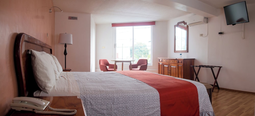 Business Room photo 2