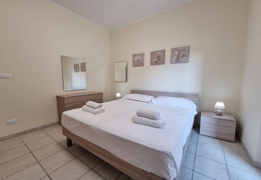 Standard Apartment, 1 Double Bed With Sofa Bed (White Flower 250mt From Sea)