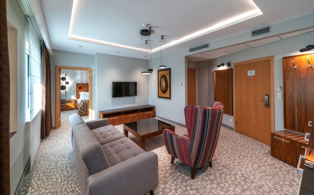 Suite photo 1