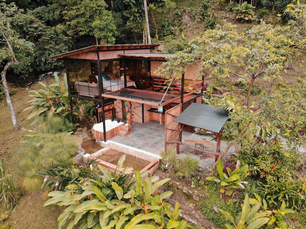 Executive Cabin photo 2