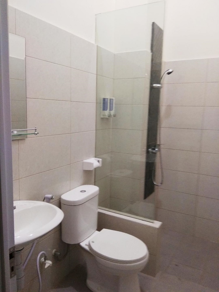 Standard Double Room - Photo 3