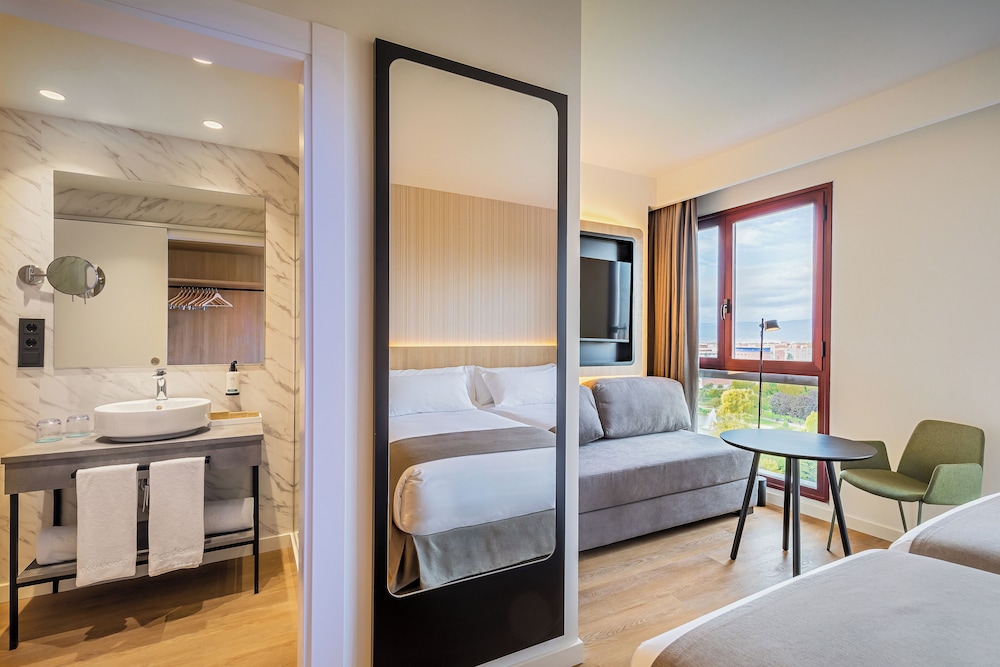 Superior Room, Park View - Photo 2