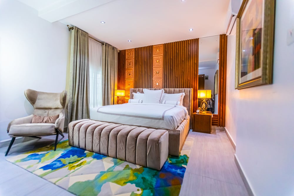 Royal Room