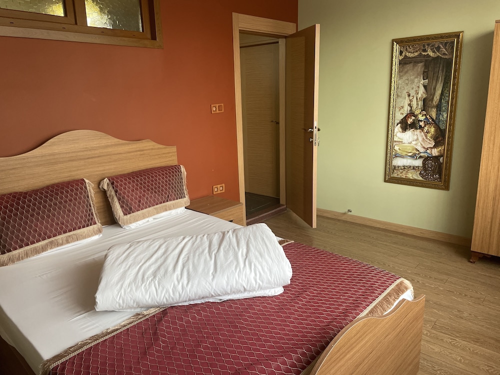 Design Apartment, 3 Bedrooms, Balcony photo 3