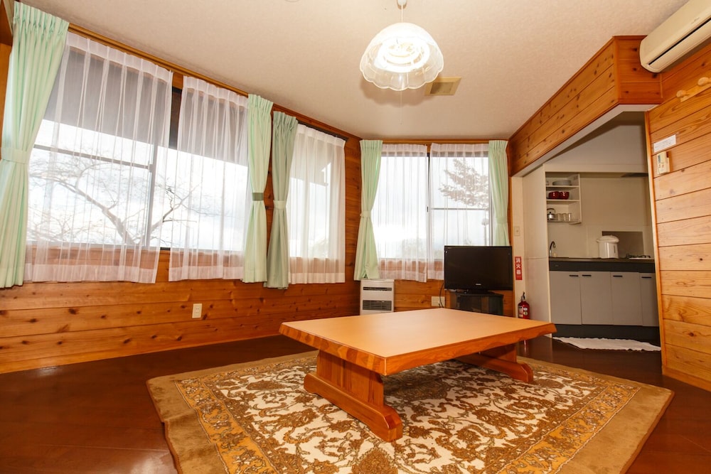 Cottage E