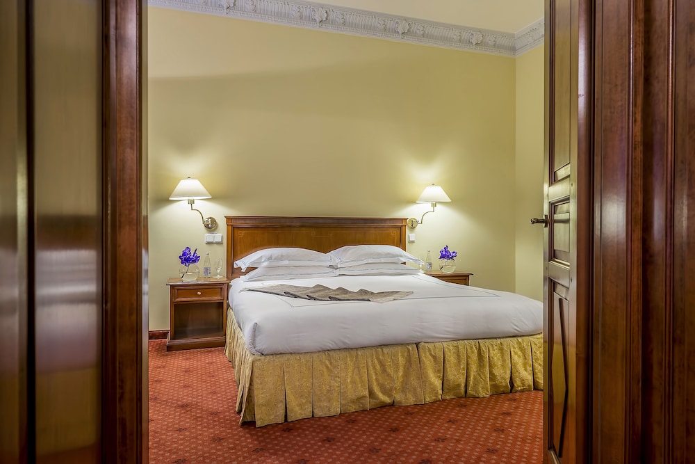 Suite photo 1