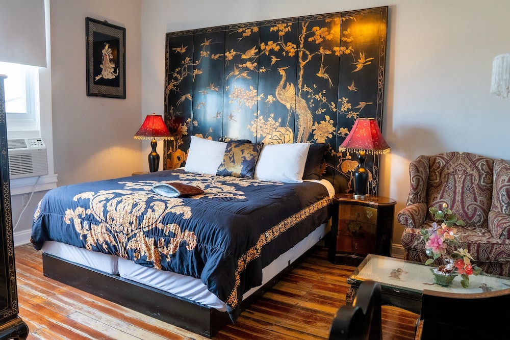 Premium Room, 1 King Bed (Oriental Sytle) Second floor photo 2