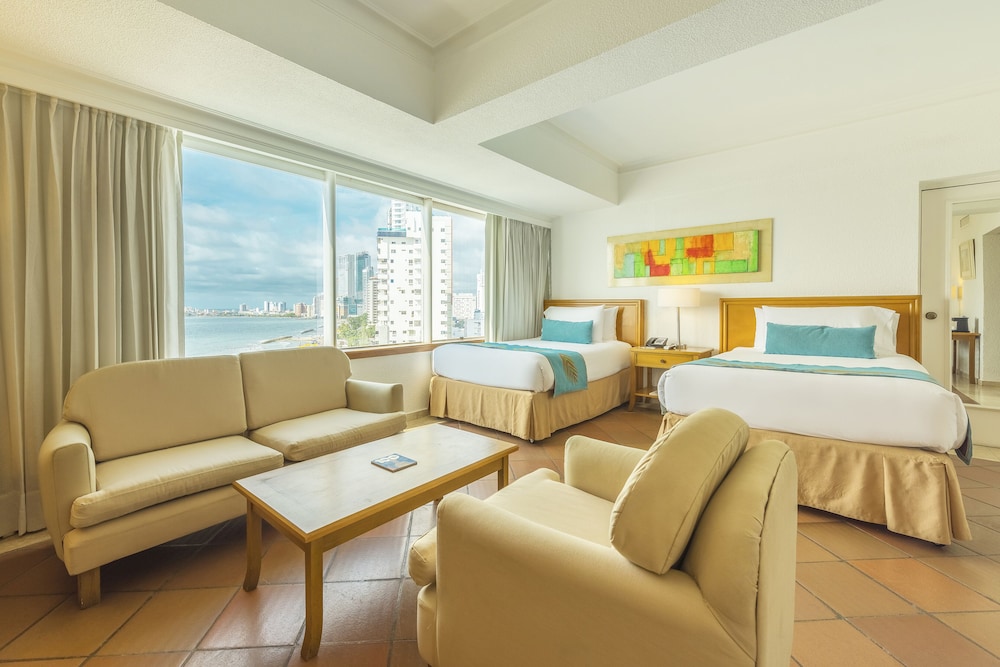 Junior Studio Suite, Multiple Beds, Ocean View - Photo 1