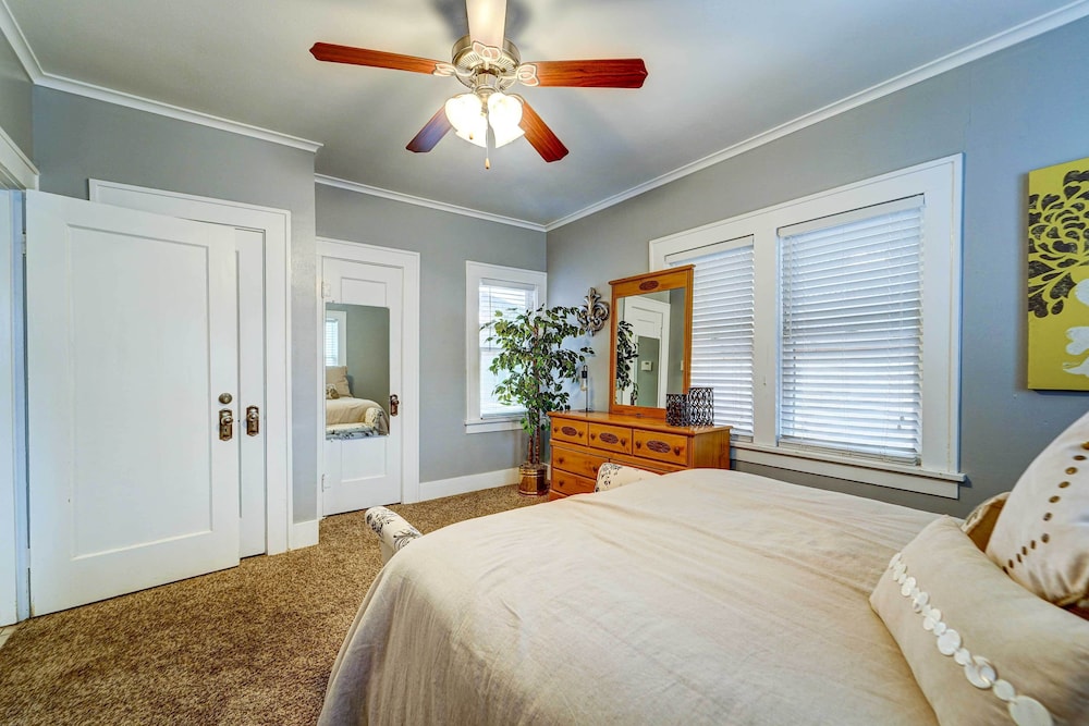 House (4 Bedrooms) photo 2