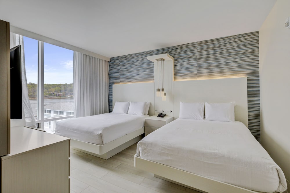 Premium Room, 2 Queen Beds, River View