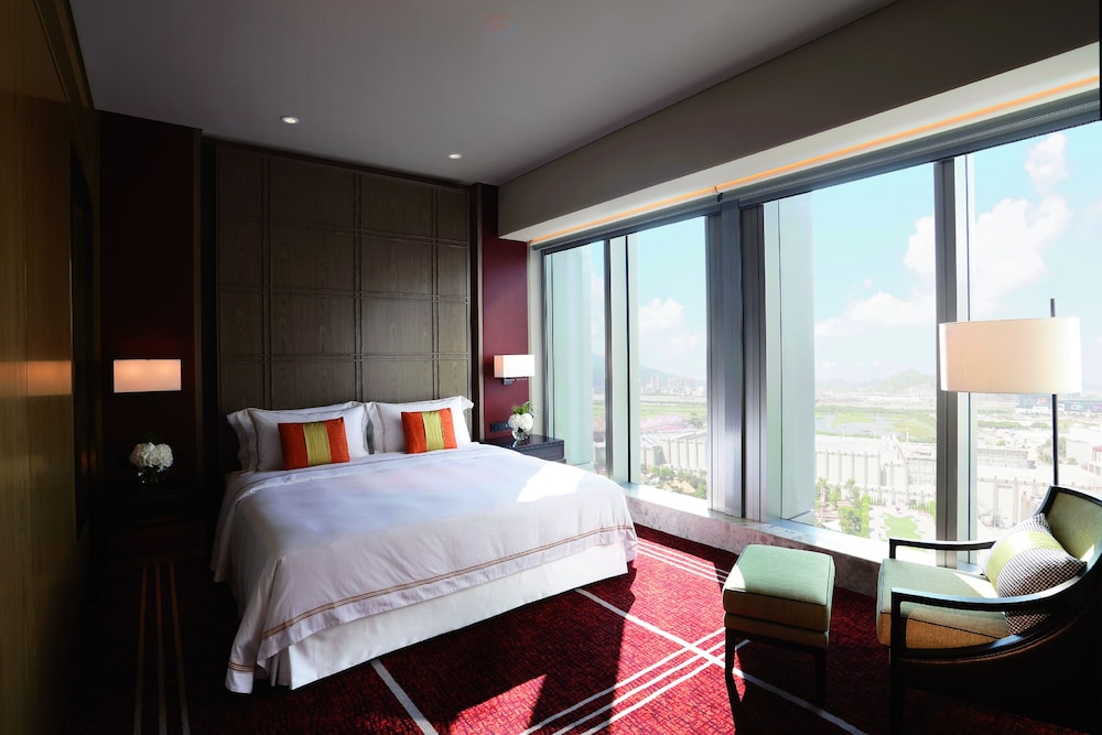 Celebrity Suite