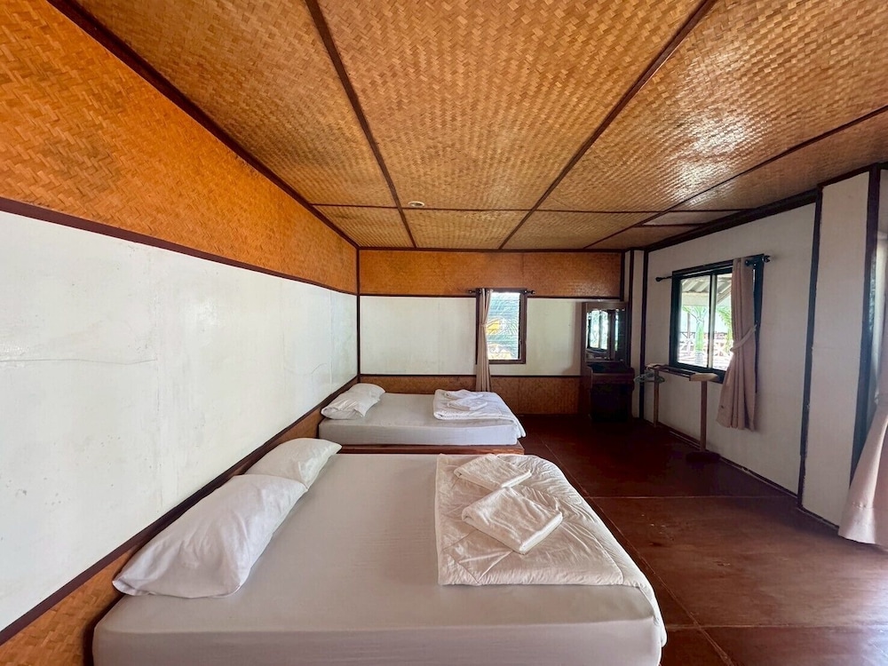 Family Double or Twin Room, 2 Queen Beds, Air conditioning, Park View
