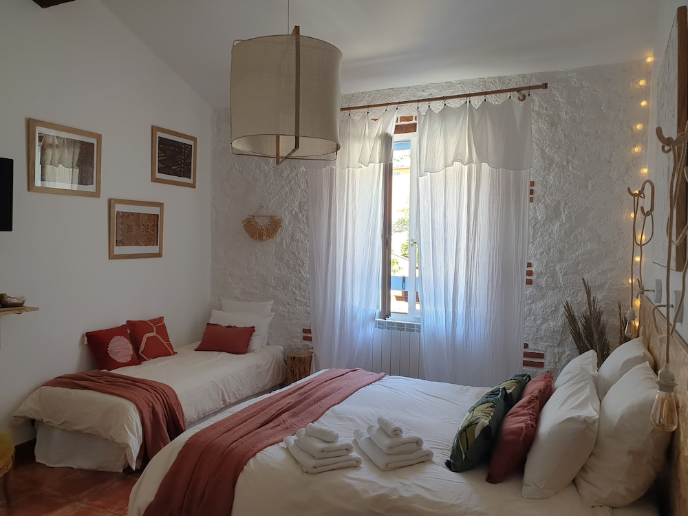 Triple Room (CAPCIR)