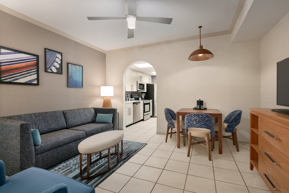 Suite, 1 Bedroom, Oceanfront - Photo 10