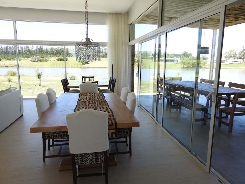 Family House, 4 Bedrooms, Terrace, Garden View photo 2