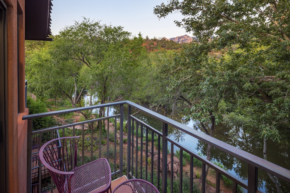 Suite, 1 Bedroom (Creekside Amara) - Photo 4