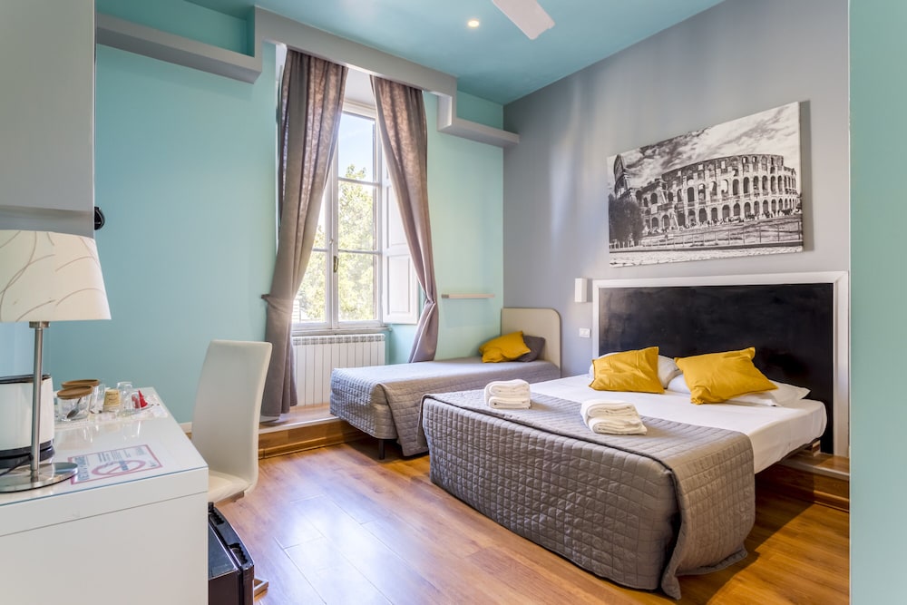 Superior Triple Room (101)
