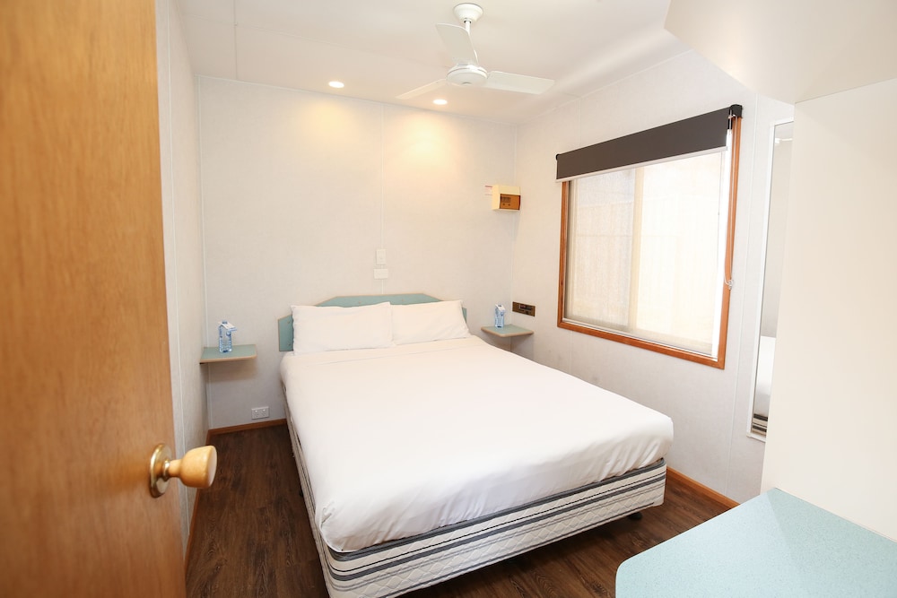 Executive 2 bedroom Villa photo 2