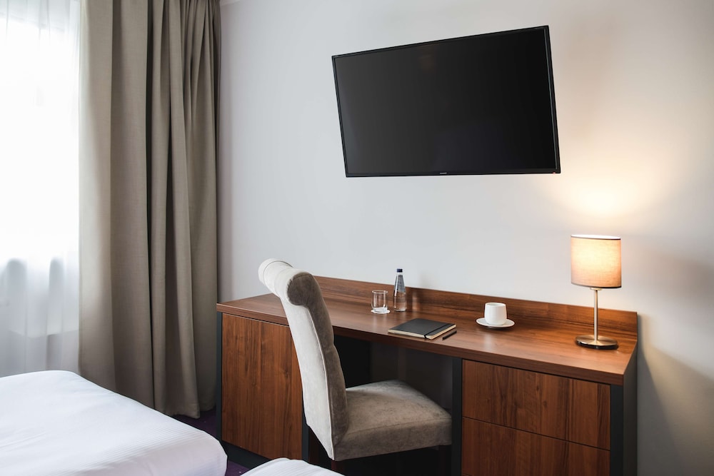 Standard Room, 2 Twin Beds, Non Smoking - Photo 5
