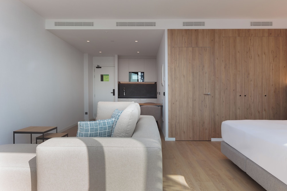 Executive Suite (Superior Double Bed) photo 2