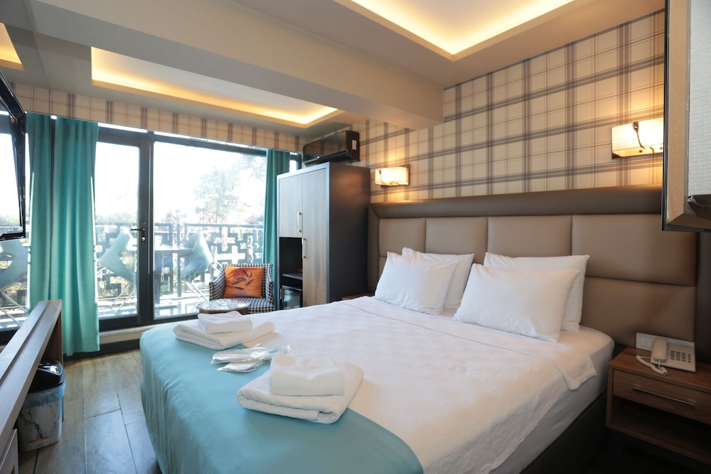 Deluxe Room, Sea View photo 3