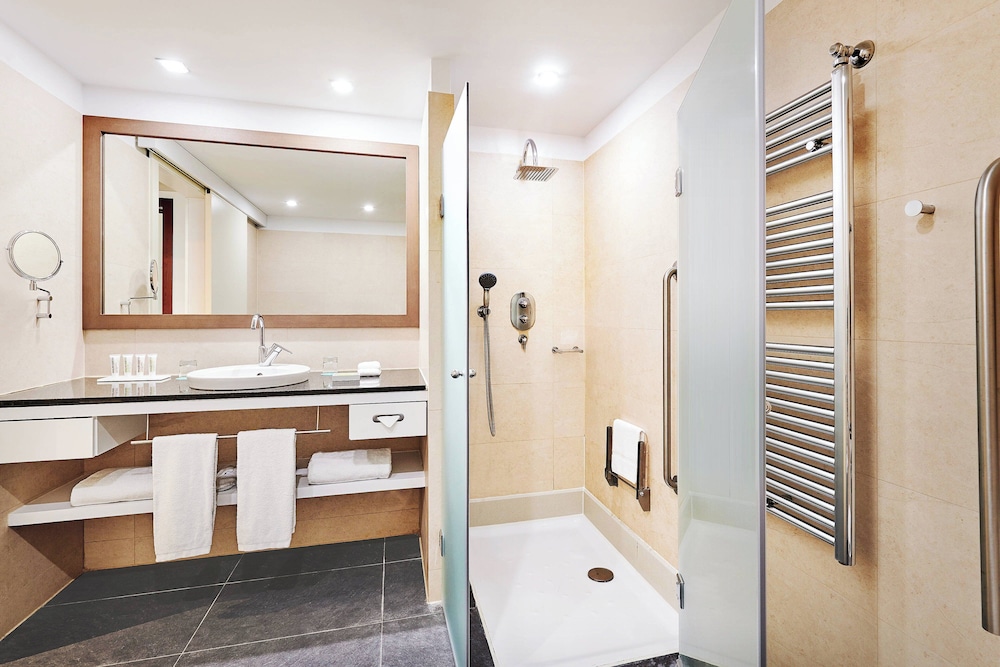 Suite, 1 King Bed, Beachfront