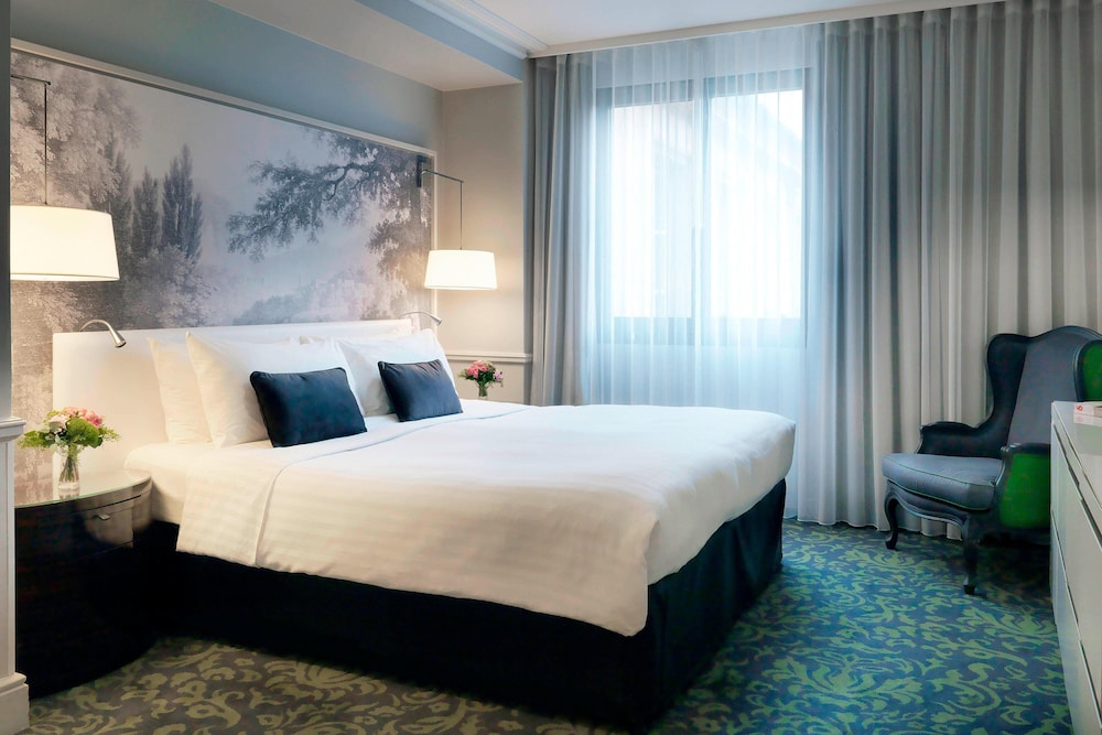 Room, 1 King Bed photo 3