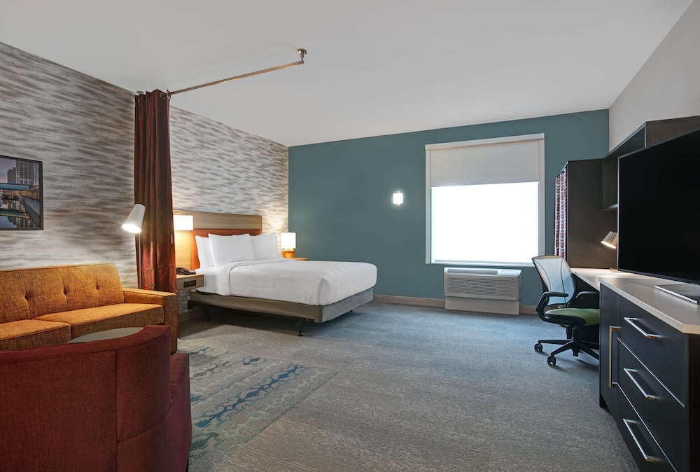 Studio, 1 Queen Bed, Accessible, Bathtub