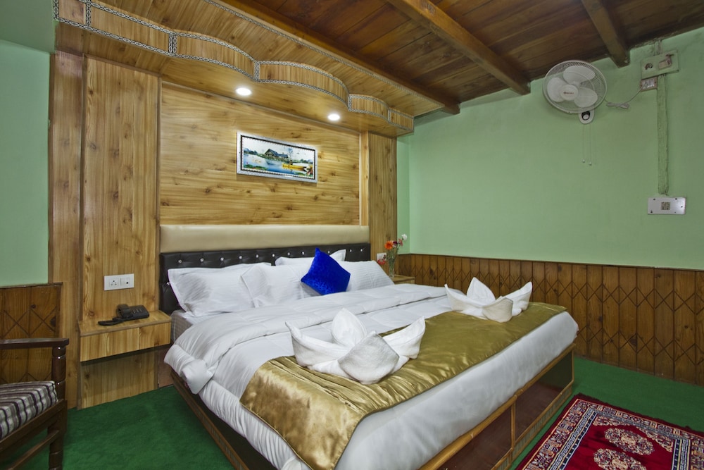 Super Deluxe Room