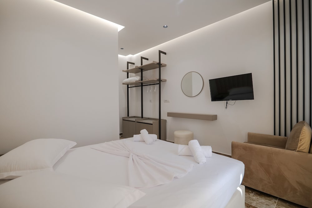 Deluxe Triple Room, Balcony