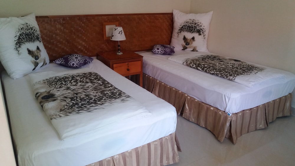 Deluxe Twin Room, Pool View, Garden Area photo 1