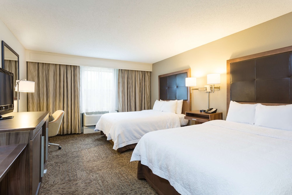 Room, 2 Queen Beds, Accessible, Non Smoking - Photo 3