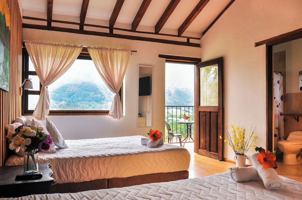Deluxe Room, Balcony