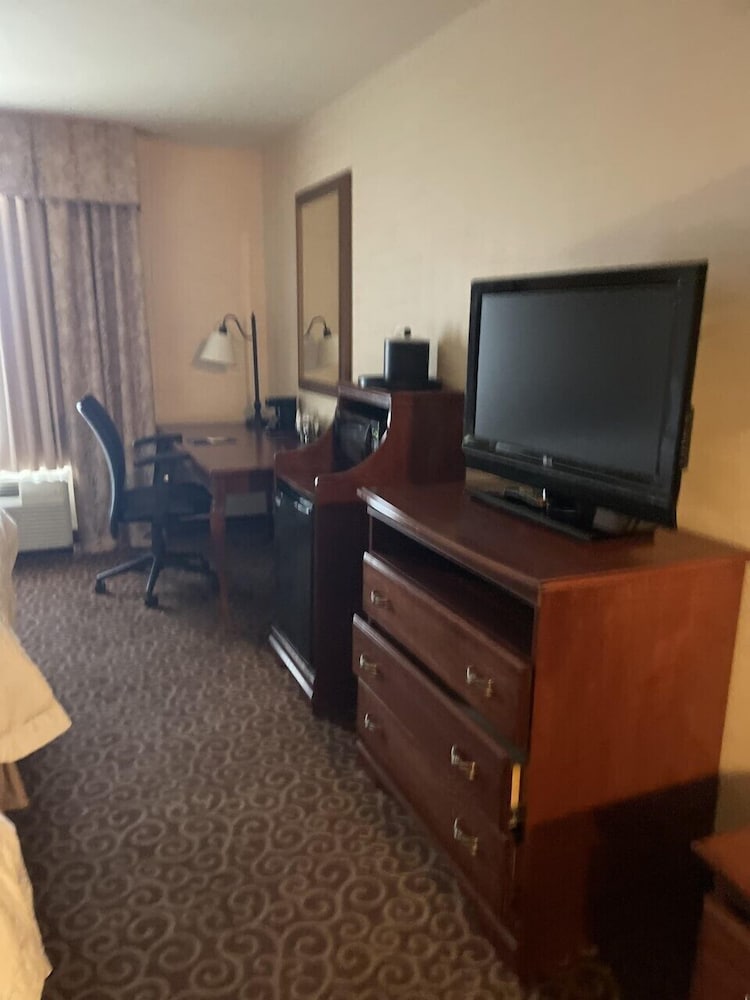 Room, 2 Queen Beds, Accessible, Non Smoking - Photo 4