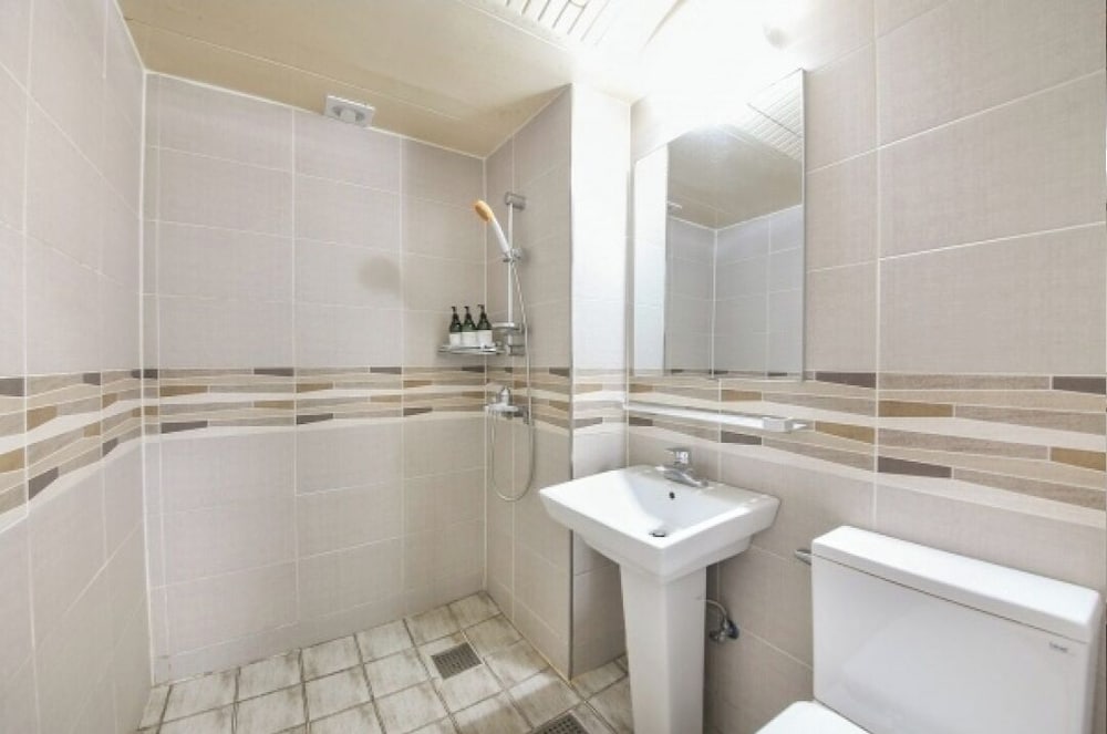 Basic Single Room