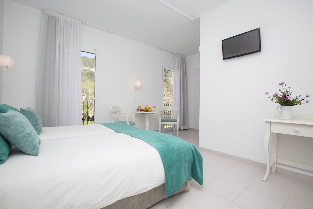 Standard Double Room photo 3