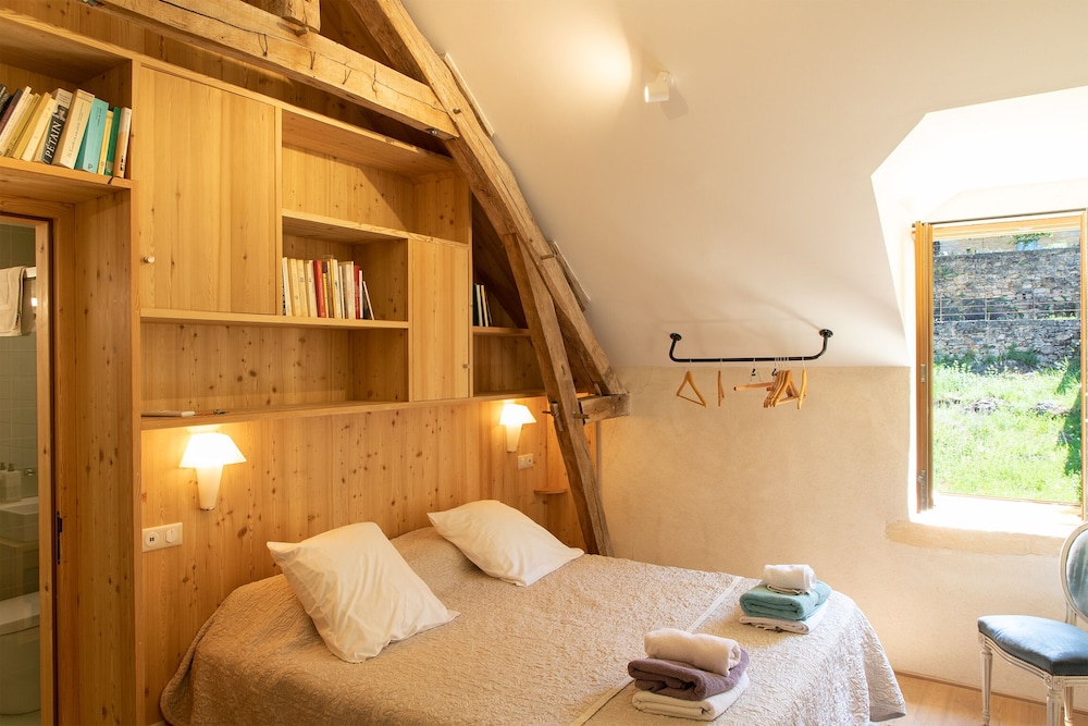 Deluxe Double or Twin Room, Ensuite - Photo 1